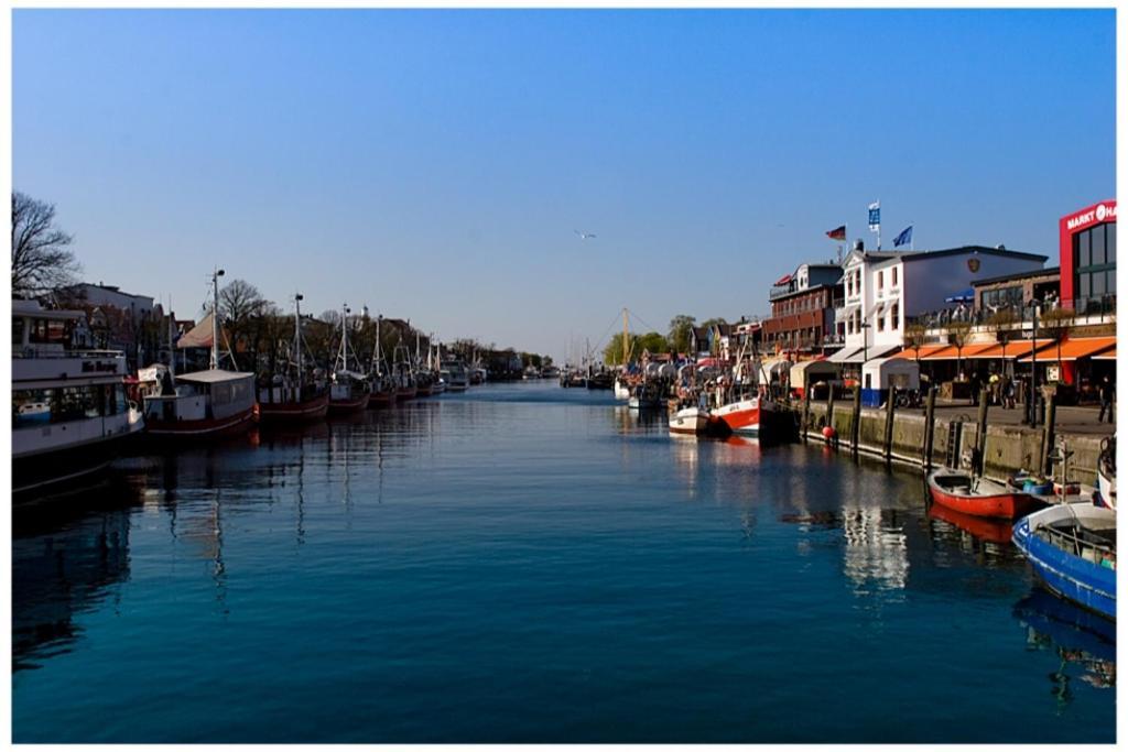 Schiller, Wenige Schritte Zum Strand Rostock Luaran gambar
